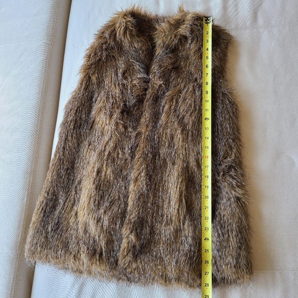 Rachel Zoe Faux Fur Oversized Vest - Picture 8 of 9